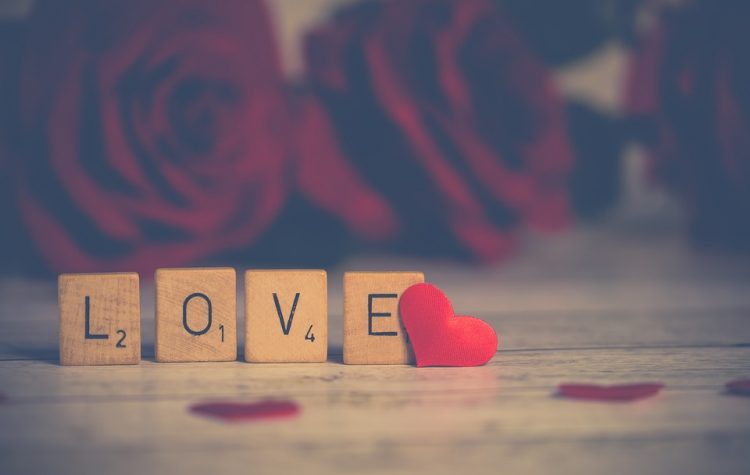 signos del zodíaco cuando se enamoran