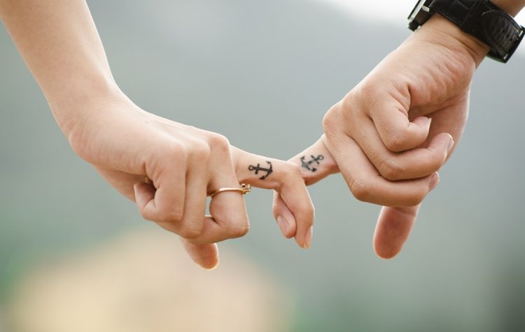 Acuario y Escorpio en el amor